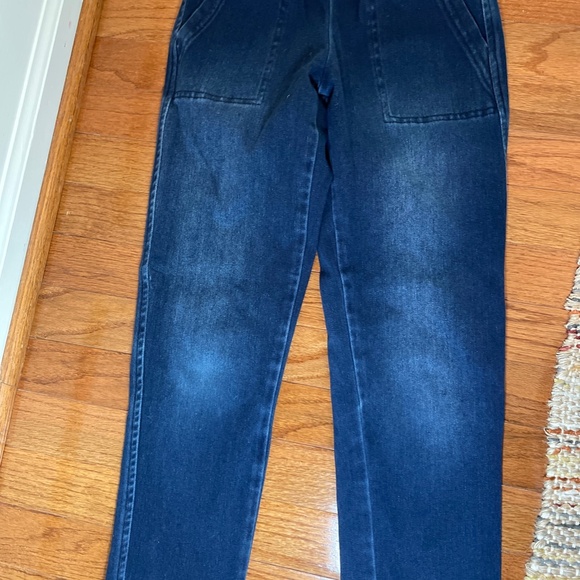 Old Navy Girls Soft Jean Joggers, Size Medium 8 - Picture 4 of 4